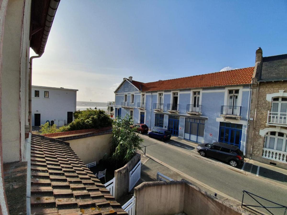 Les Pieds Dans L'Eau - Appartement Vue Mer Chatelaillon-Plage Exterior photo